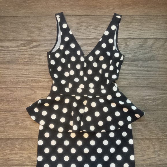 NWT H&M Dress Women's size 4 polka dot - Picture 2 of 8